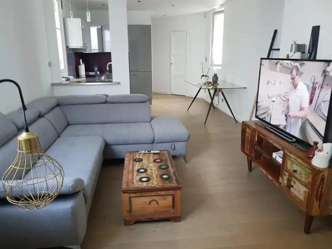 2 Bedrooms Apartment