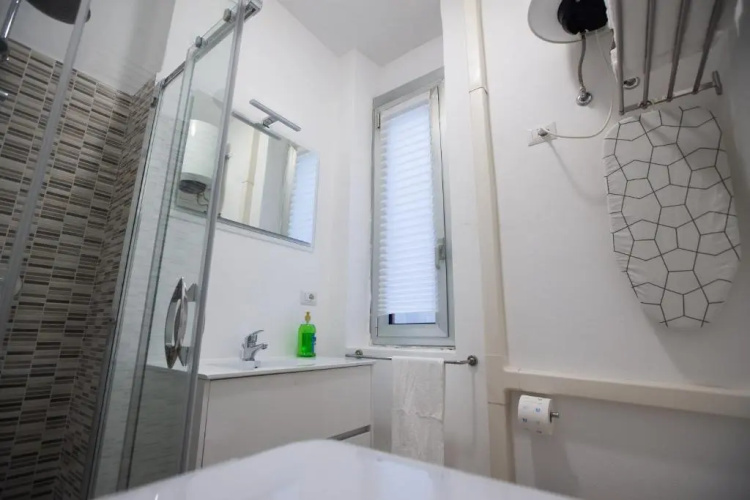 Apartment via Treviso 6