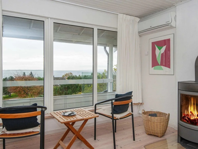 8 Person Holiday Home in Ebeltoft-by Traum