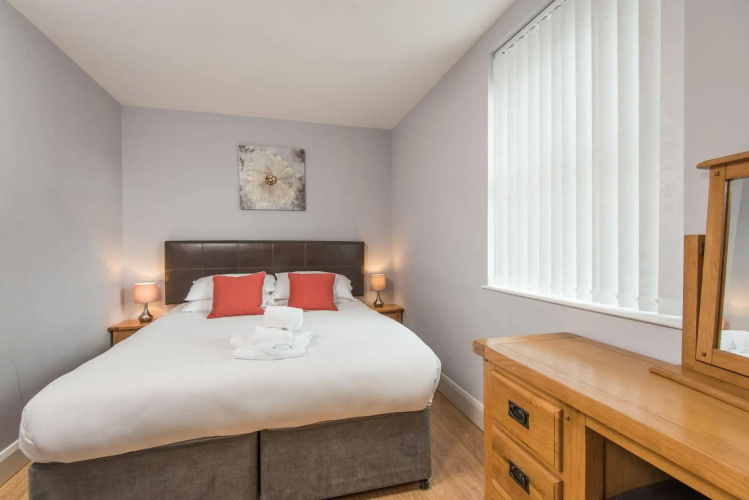 Giant Serviced Apartments