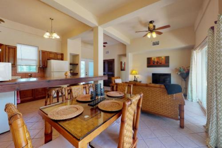Suite H101 @ Mara Laguna