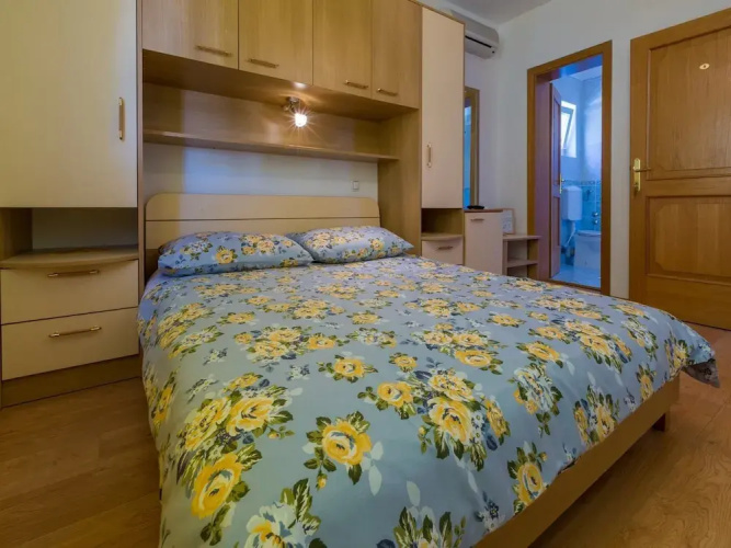 Apartments Nensi