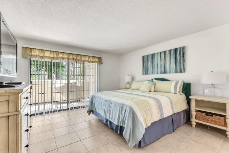 2BR 2BA Stylish Palm Springs Condo