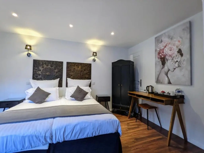 Double Suite