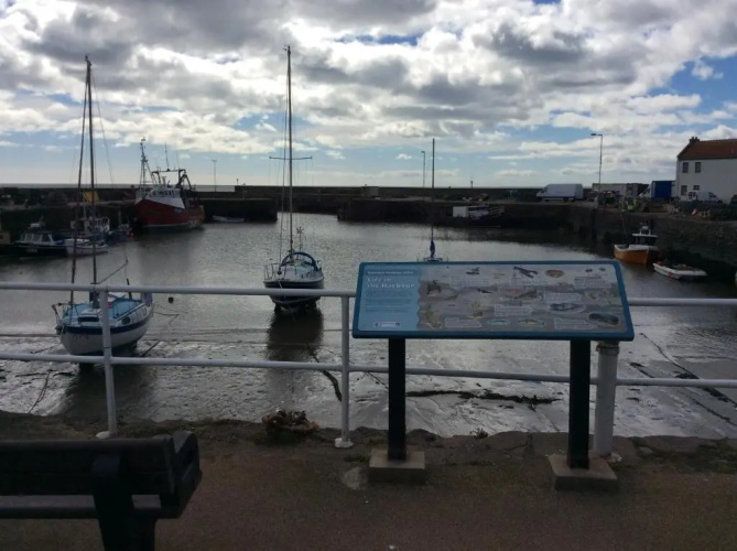 Sma Harbour Hoose