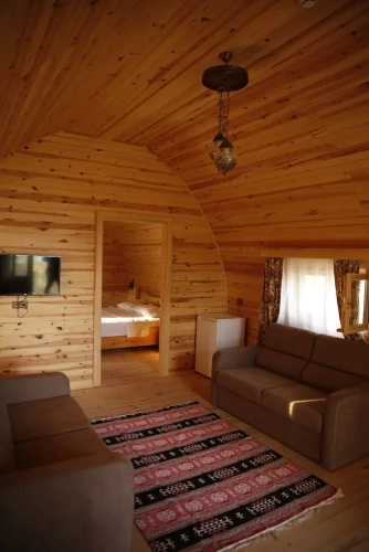 Bungalow with balcony