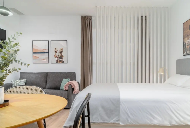 Limehome Valencia Carrer d’Antonio Ferrandis