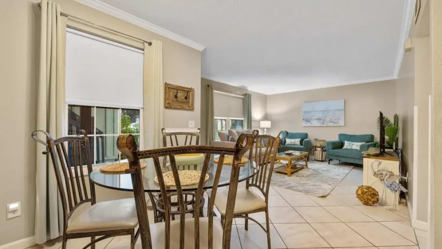 Coastal Clipper Charming 2 Bdr, Walk to Beach!