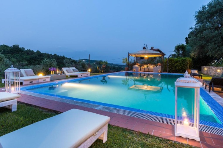 Standard Villa