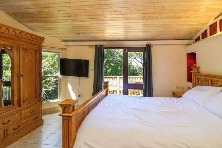 Bay Tree Lodge 35