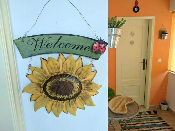 4 Bedrooms Cottage