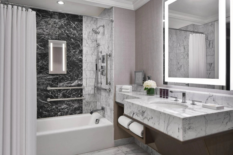 The Ritz-Carlton, Cleveland photo 11