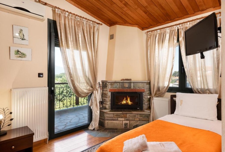Standard Double room with balcony and with view
