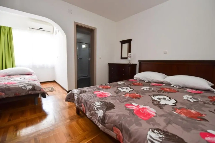 1 Bedroom Apartment with balcony and with pool view