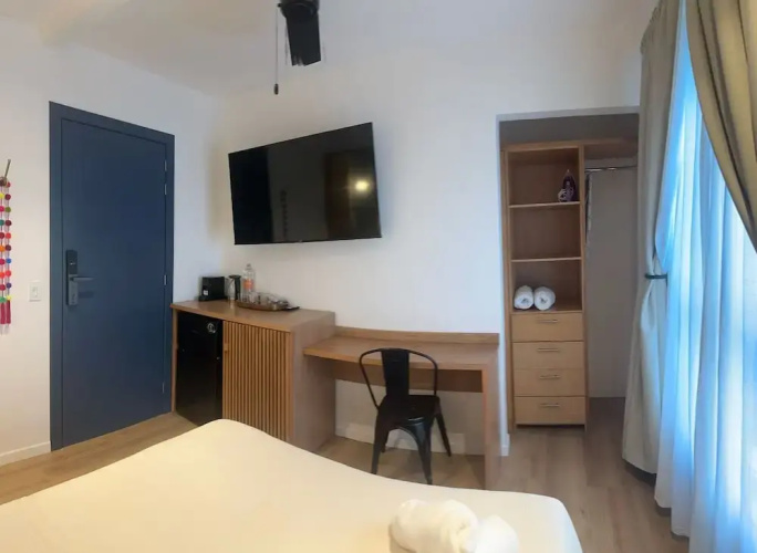 Bright & sweet unit in middle Polanco