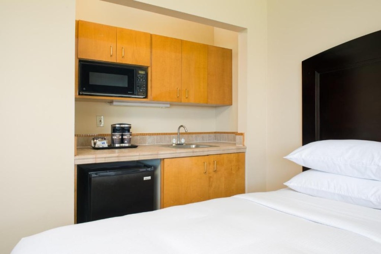DoubleTree Resort & Spa by Hilton Ocean Point-N. Miami Beach photo 33