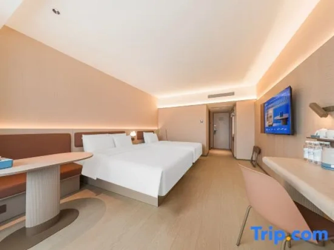Standard Double Family room with street view