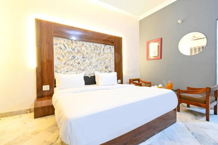 FabHotel Jaipur Classic