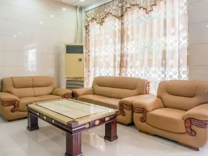 Jinyue Business Hotel
