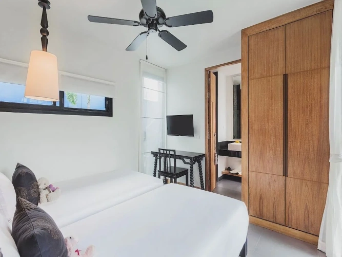 2 Bedrooms Villa