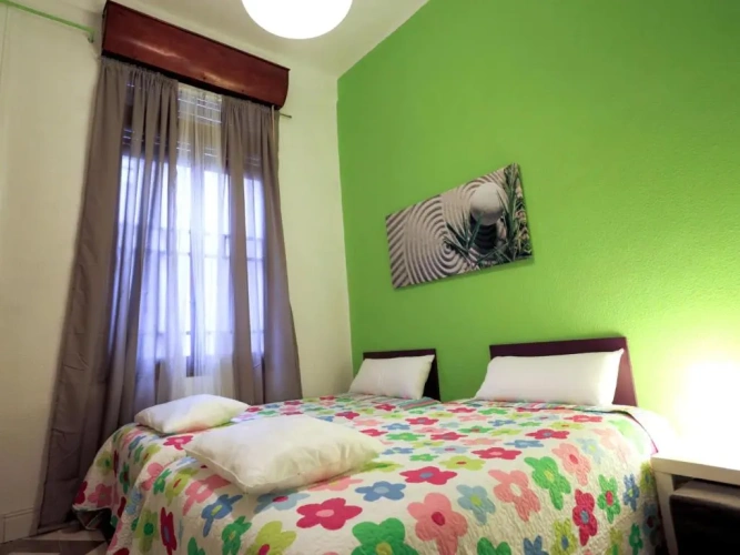 Standard Twin room with balcony