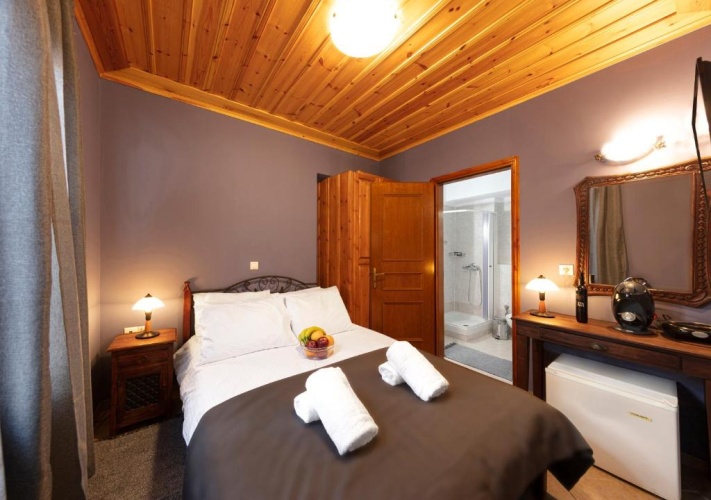 Deluxe Quadruple room