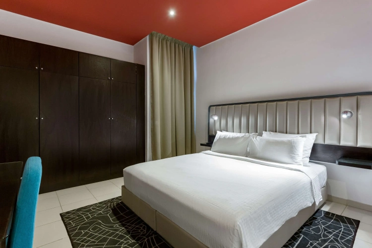 1 Bedroom Apartment
