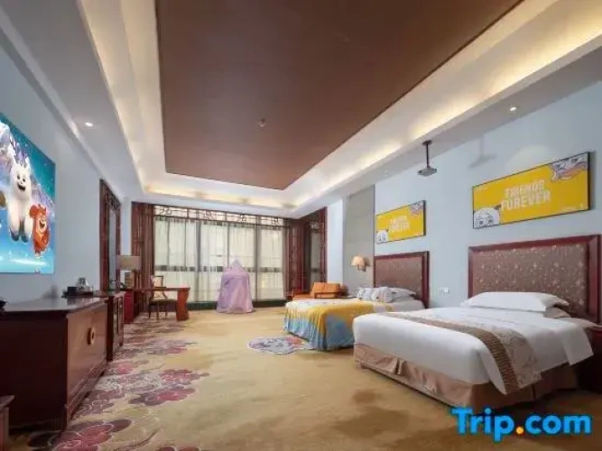 Quadruple Family Suite