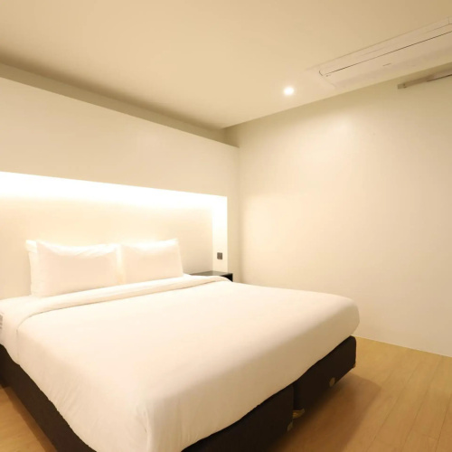 Hotel Intro