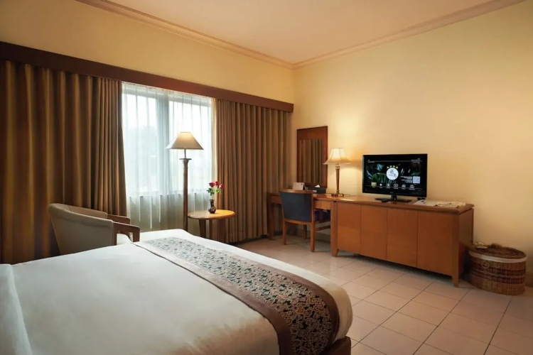 Asuka Hotel MM2100 Industrial Town