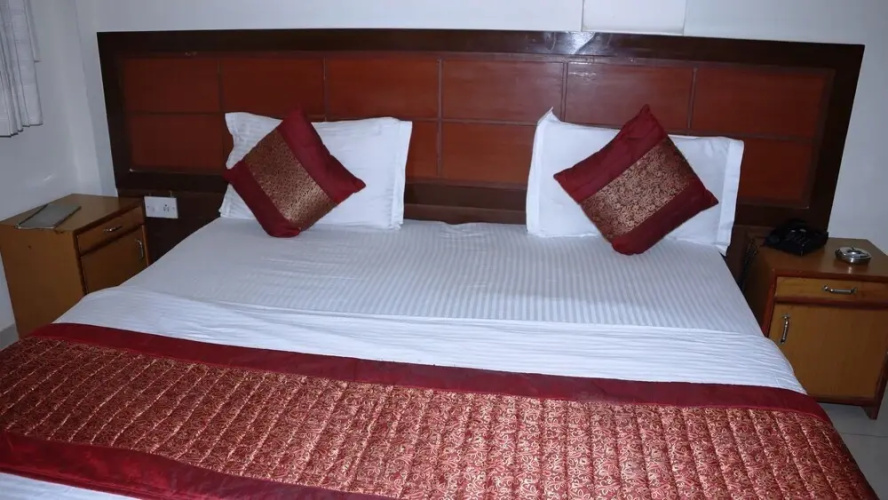 Maxfort Budget Hotel Gurgaon
