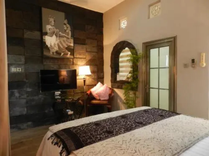Jerry's Guest House