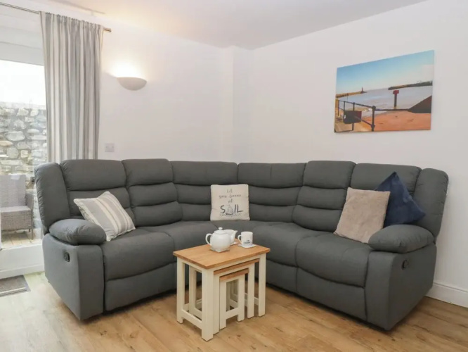 6 Malthouse Court