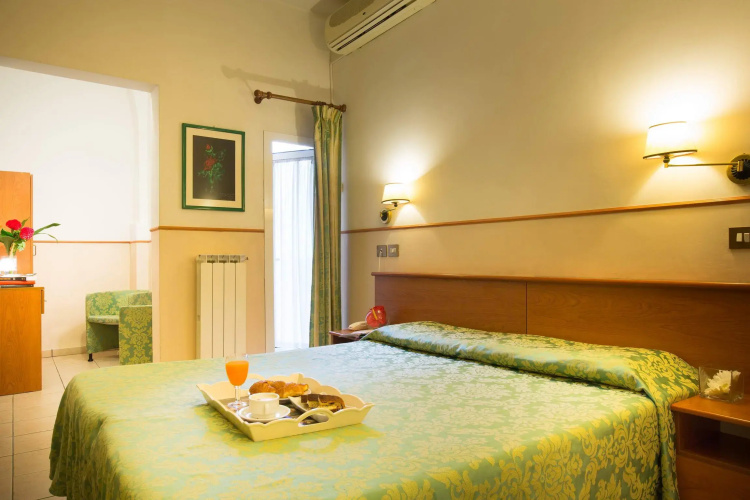 Hotel Montreal