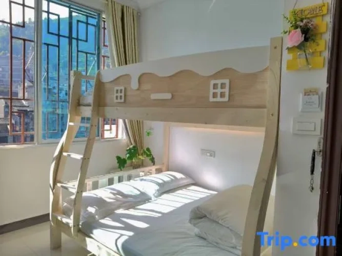 Standard Twin Family room
