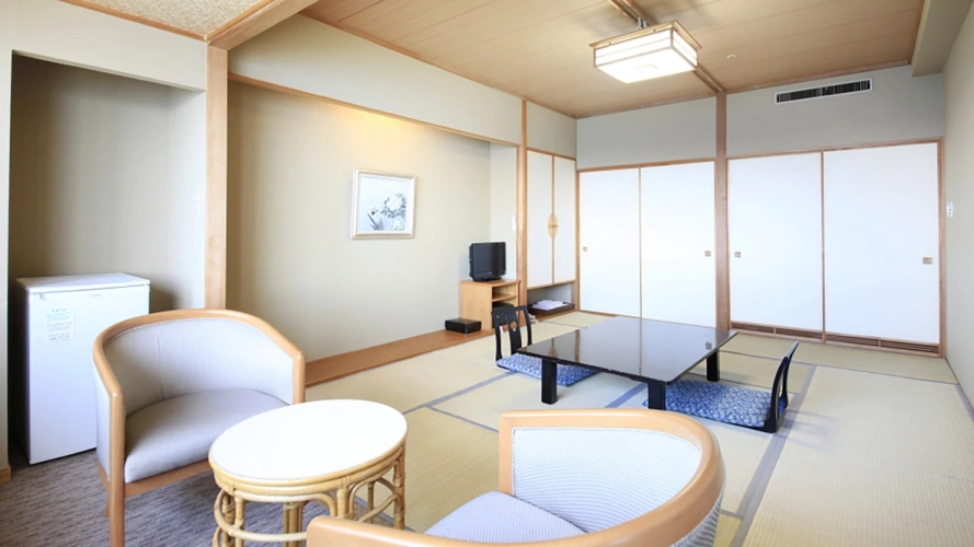 Standard Quadruple room with view