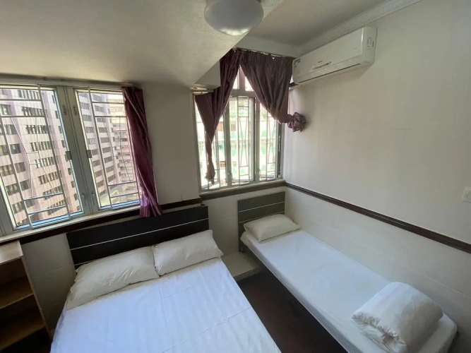 Standard Triple room