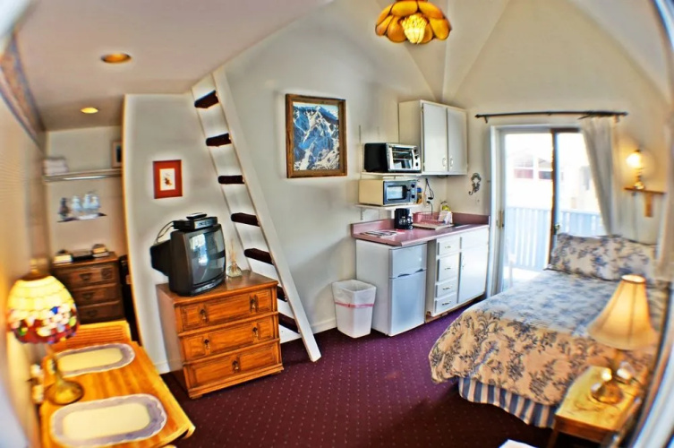 The Snow Queen Lodge