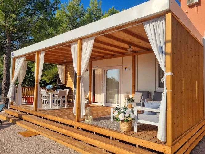 2 Bedrooms Cottage