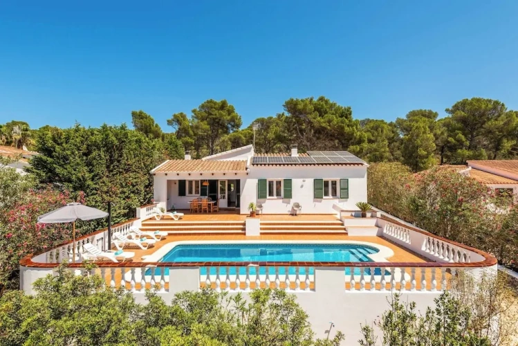 3 Bedrooms Villa
