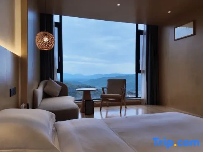 2 Bedrooms Suite