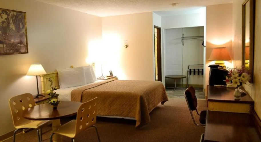 Hoo - Doo Motel