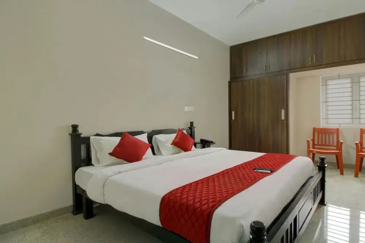 Hotel H2B By OYO Rooms