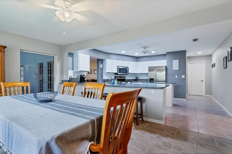 3 Bedrooms Cottage