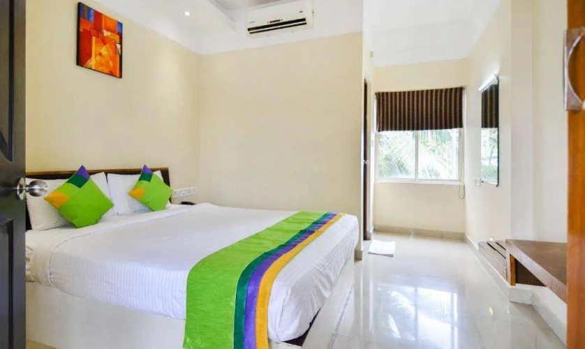 Itsy Hotels Platinum Inn