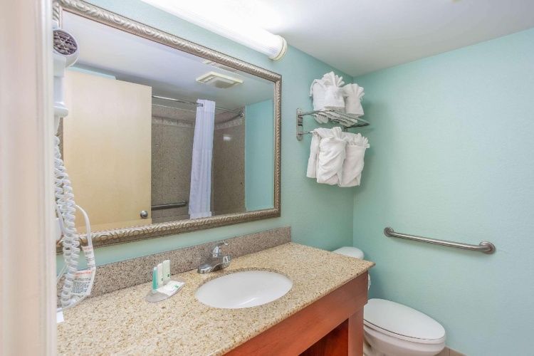 Beachside Hotel & Suites Cocoa Beach photo 12