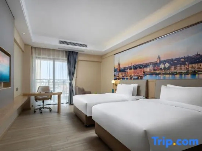 Deluxe Twin room with balcony