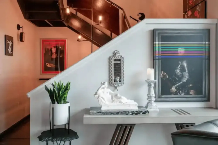 Swanky Townhome