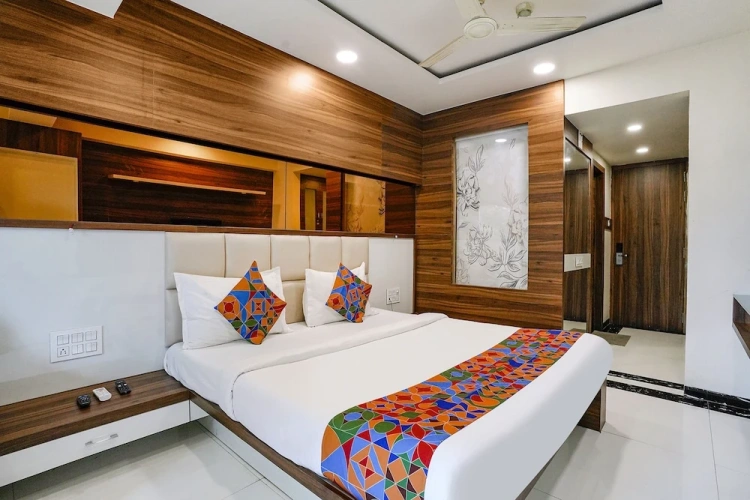 Luxury Suite