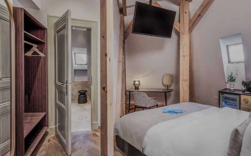 Intimate Double room